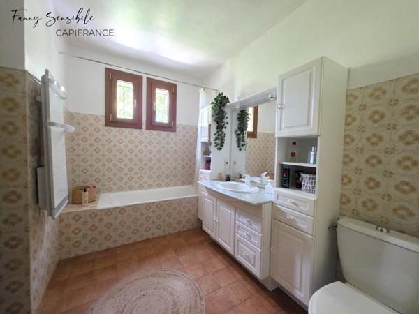 Maison familiale : au coeur du Luberon, une maison de charme et confort énergétique