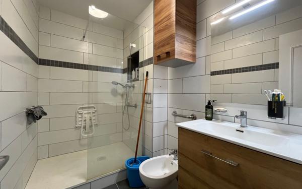 Appartement à vendre    4 pièces • 81 m2 Anglet