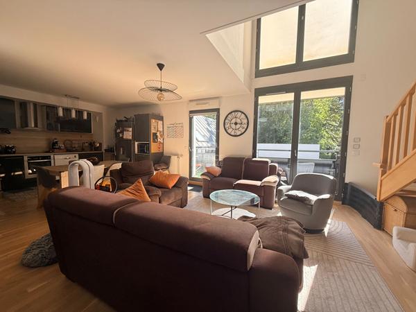 Appartement 5 pièces 89 m² - Résidence Bellerive 377 000 € **  - Référence  11332