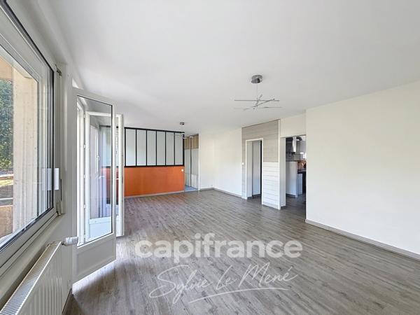 À vendre appartement T3 71 m² à vendre à Pontivy – 2 chambres, balcon, cave et parking