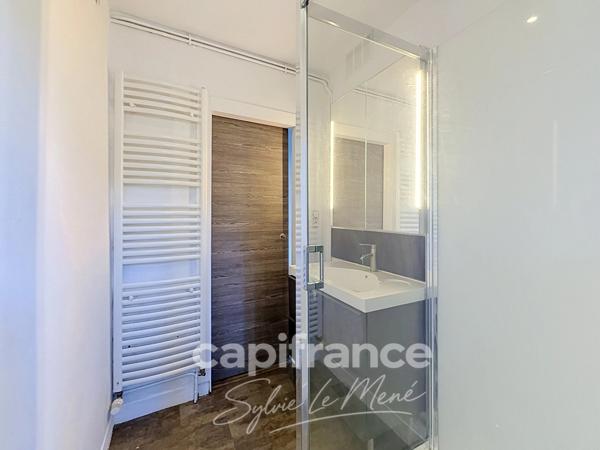 À vendre appartement T3 71 m² à vendre à Pontivy – 2 chambres, balcon, cave et parking
