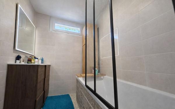 Maison à vendre    3 pièces •  Monteux