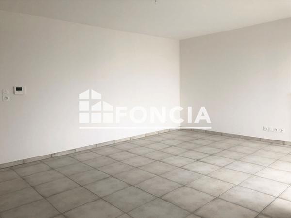 Location Studio 32.66 m² - 22 RUE ALPHONSE BERTILLON Dijon 21000
