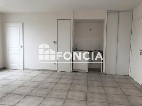 Location Studio 32.66 m² - 22 RUE ALPHONSE BERTILLON Dijon 21000