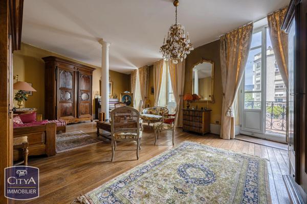 Appartement à vendre 4 pièces 169.71m² Chambéry (73000)