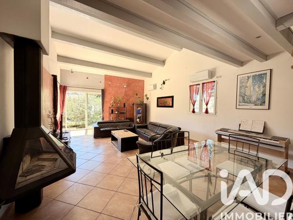 Maison à vendre 6 pièces 165 m² Pélissanne