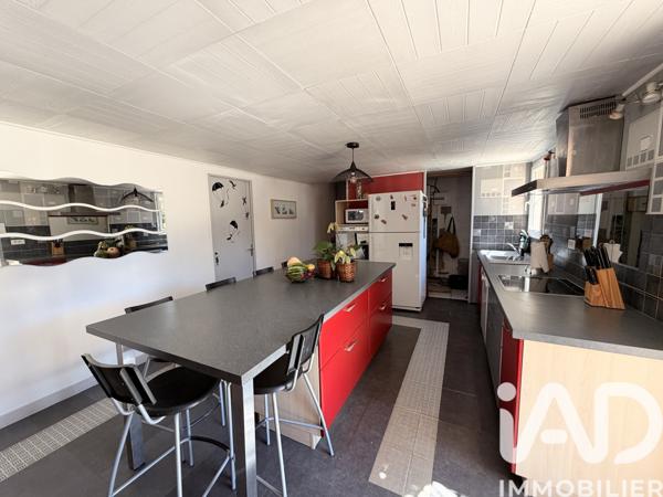 Maison à vendre 6 pièces 165 m² Pélissanne