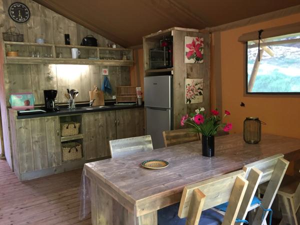 Propriete à vendre 11 pièces LE BUISSON DE CADOUIN (24)