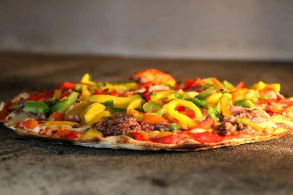 À VENDRE – FONDS DE COMMERCE - RESTAURANT PIZZERIA SUR PLACE & À EMPORTER - Proche Allaire