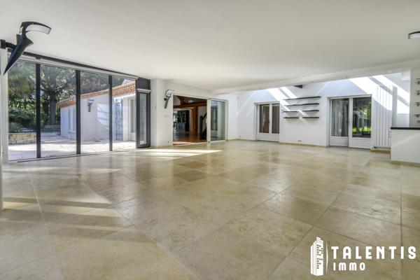 SAINT-AIGNAN-GRANDLIEU, L'HALBRANDIERE | Maison (342m²| 12P, 4ch)