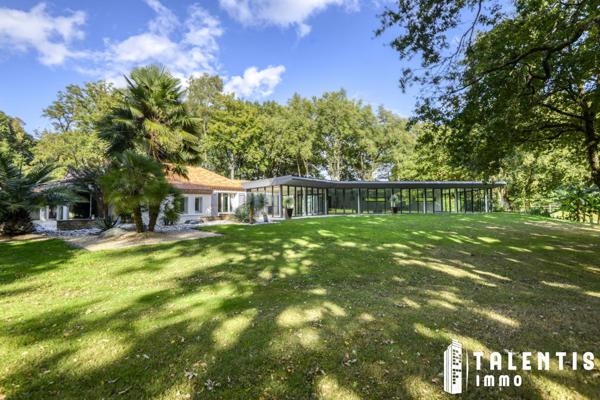 SAINT-AIGNAN-GRANDLIEU, L'HALBRANDIERE | Maison (342m²| 12P, 4ch)