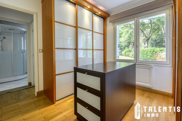 SAINT-AIGNAN-GRANDLIEU, L'HALBRANDIERE | Maison (342m²| 12P, 4ch)