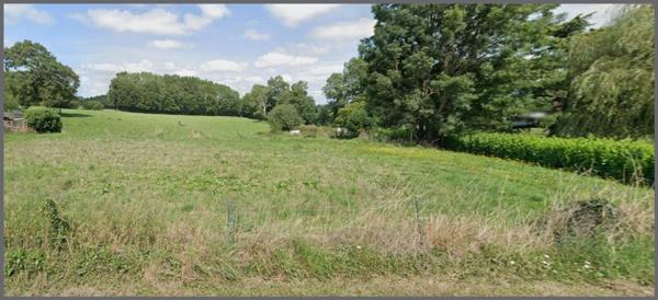 TERRAIN de 848 m², plat, à bâtir à proximité Dun-Le-Palestel