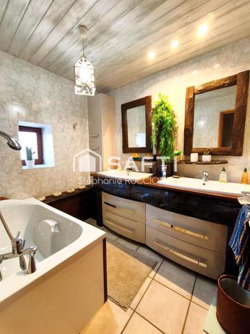 Maison 120 m² – Parcelle 3 719 m² – Piscine – Dépendance – Vue dégagée