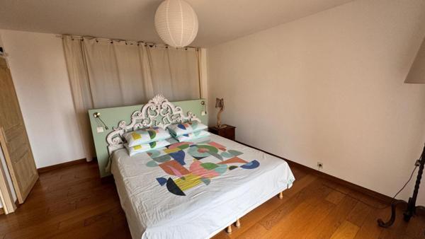 Propriano Port, Magnifique appartement T4 de 126 m2 avec 2 balcons et petite vue mer