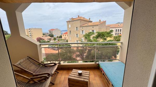 Propriano Port, Magnifique appartement T4 de 126 m2 avec 2 balcons et petite vue mer