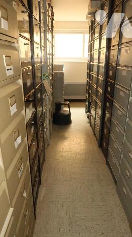 LA CHATAIGNERAIE, A PROXIMITE DU CENTRE VILLE, BATIMENT PROFESSIONNEL A USAGE DE BUREAUX.