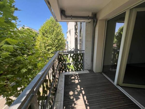 Appartement 1 pièce                                        - 44300 Nantes Réf : 12110