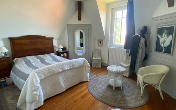 Appartement à vendre    6 pièces • 156,79 m2 Sainte-Foy-lès-Lyon