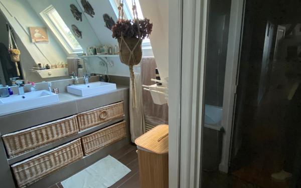 Appartement à vendre    6 pièces • 156,79 m2 Sainte-Foy-lès-Lyon