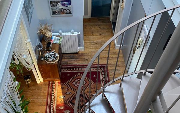 Appartement à vendre    6 pièces • 156,79 m2 Sainte-Foy-lès-Lyon