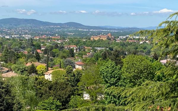 Appartement à vendre    6 pièces • 156,79 m2 Sainte-Foy-lès-Lyon