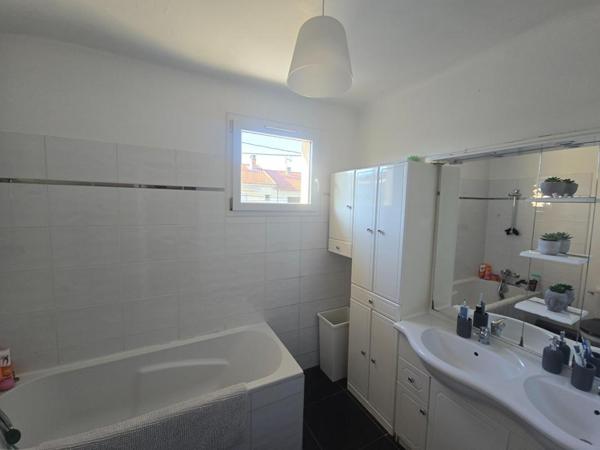 Maison  5 pièce(s) 122 m2