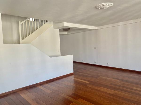 Appartement Niort 5 pièce(s) 175 m2