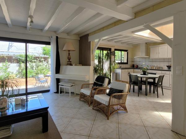 Maison de plain-pied 3 chambres+ bureau