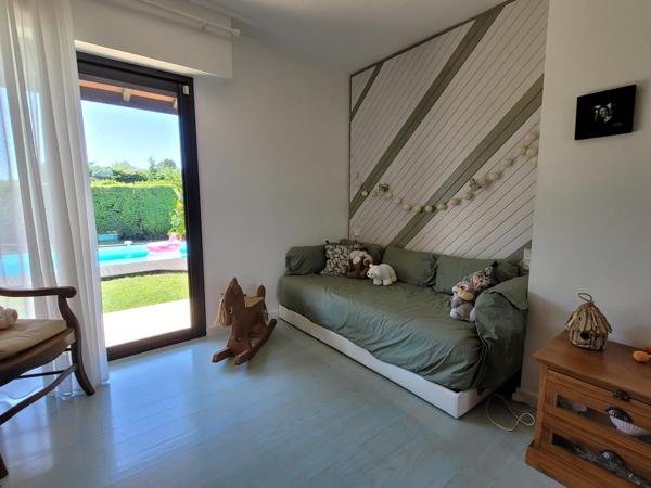 Maison de plain-pied 3 chambres+ bureau