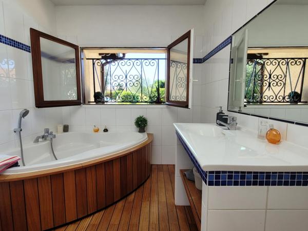 Maison de plain-pied 3 chambres+ bureau