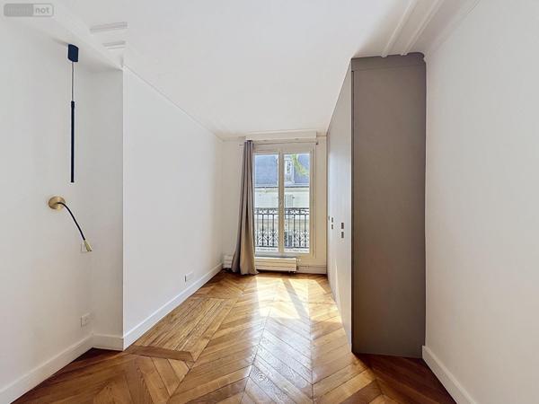 Appartement rénové à vendre à Paris 7e arrondissement à Paris (75007), ref :   
Gros-Caillou
