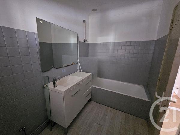 immeuble à vendre  252 m2 SAUVETERRE DE BEARN - 64