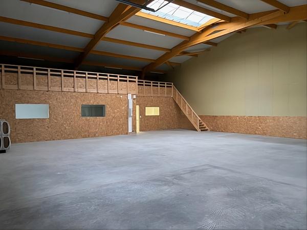Local d'activité Saint Julien De Concelles 280 m2, Saint julien de concelles 44450