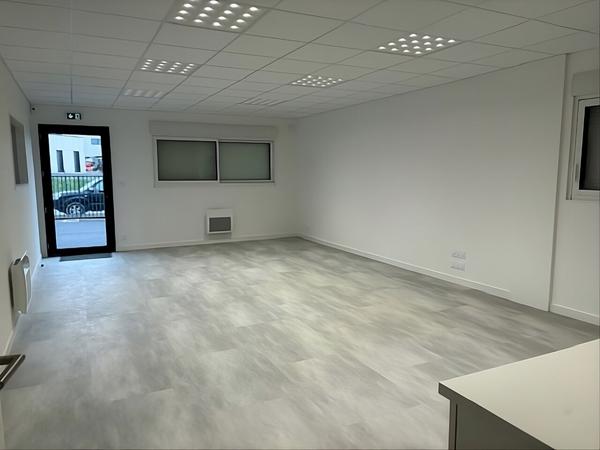 Local d'activité Saint Julien De Concelles 280 m2, Saint julien de concelles 44450