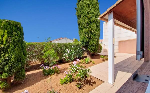 Maison à vendre    4 pièces • 8 207 m2 Marseillan