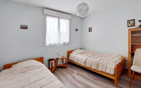 Maison à vendre    4 pièces • 8 207 m2 Marseillan