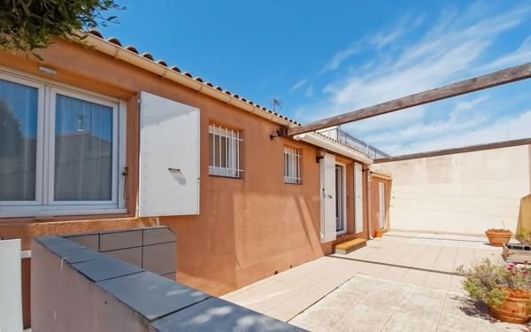 Maison à vendre    4 pièces • 8 207 m2 Marseillan