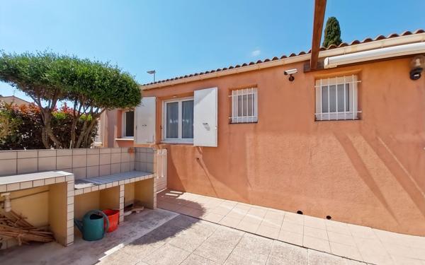 Maison à vendre    4 pièces • 8 207 m2 Marseillan