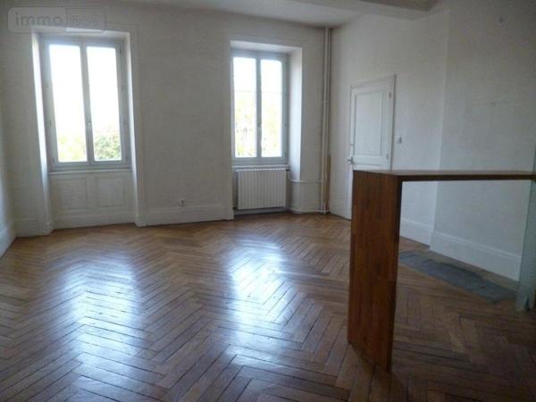 Appartement à louer à Bourg-en-Bresse dans l'Ain (01000), ref : studio Debeney   
plein centre