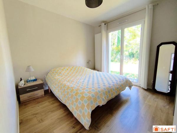 Contemporaine de plain-pied située au calme