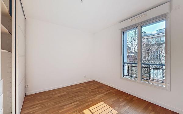 Appartement à louer    3 pièces • 61,21 m2 Suresnes