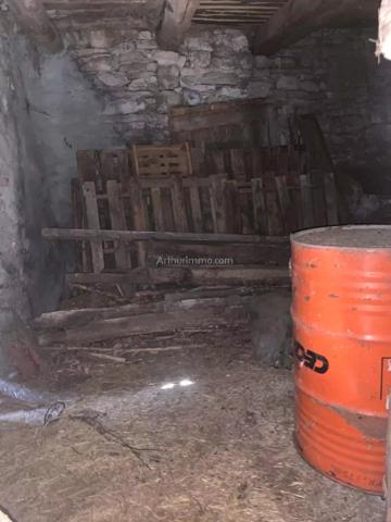 Vente                                                      Ferme
                        
                                         126 m2                     à Clumanc