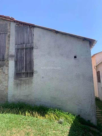 Vente                                                      Ferme
                        
                                         126 m2                     à Clumanc