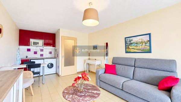 Vente                                                      Appartement
                        
                     1 pièces                      26 m2                     à Saint-Aygulf