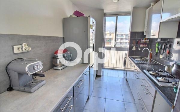 Appartement à vendre    3 pièces • 54,44 m2 Marseille 13