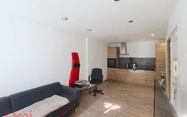 Appartement à vendre    3 pièces • 53 m2 Ollioules