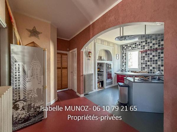 Appartement Chamalieres 5 pièce(s) 100.62 m2, caves, garage