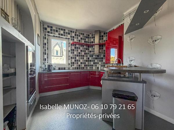 Appartement Chamalieres 5 pièce(s) 100.62 m2, caves, garage