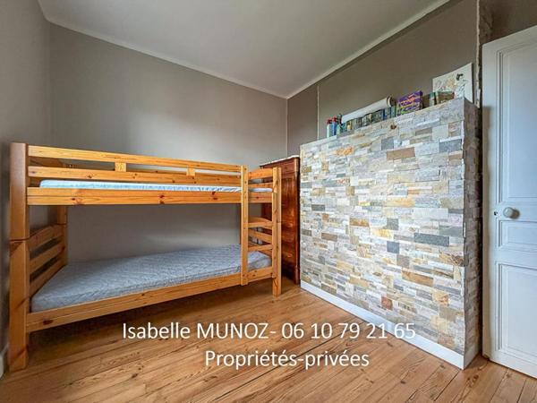 Appartement Chamalieres 5 pièce(s) 100.62 m2, caves, garage
